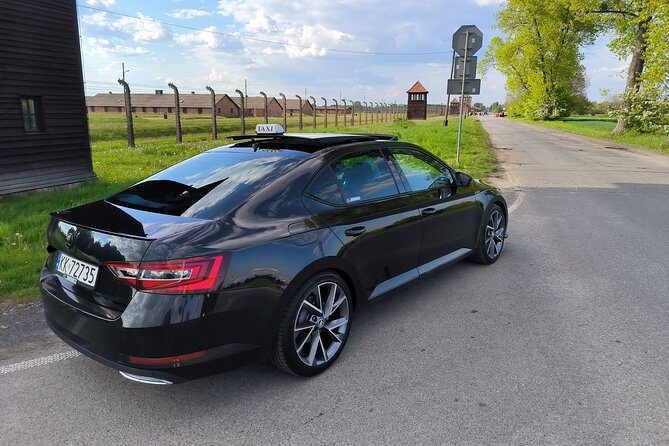 Transfer From Krakow Airport to Krakow City - Reliable and Friendly Service