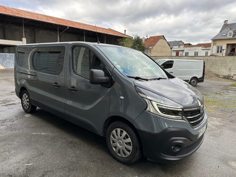 Transfer From Lourdes to Zaragoza - Onboard Amenities and Services