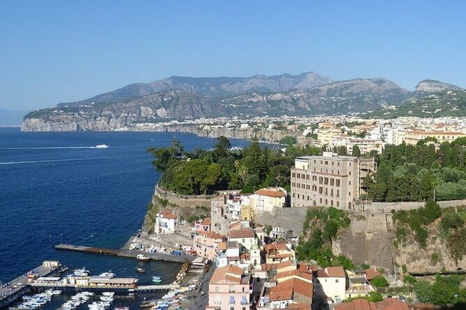 Transfer from Naples to Sorrento or Return with Herculaneum site - Key Points