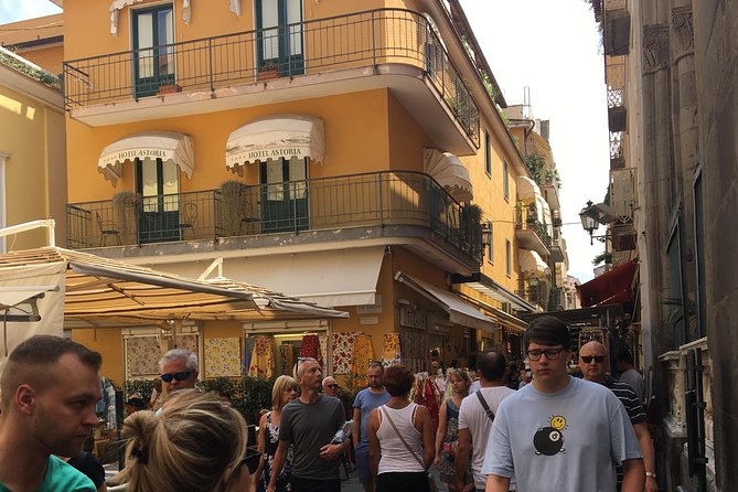 Transfer From Naples Train Station/Area to Sorrento With 1 Hour Stop in Positano - Frequently Asked Questions