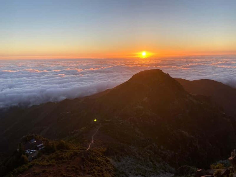 Transfer from Porto da Cruz to Pico Ruivo - Arieiro Or PR9 - In Summary