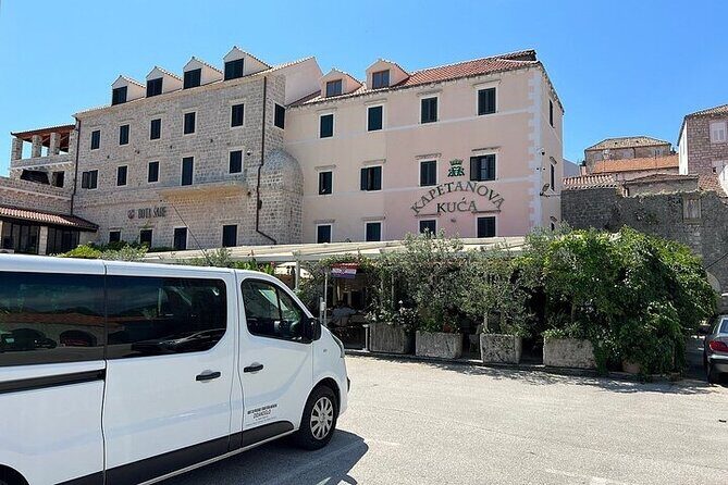 Transfer from Split to Dubrovnik with Stop at the Oyster Farm - A Flexible and Scenic Transfer