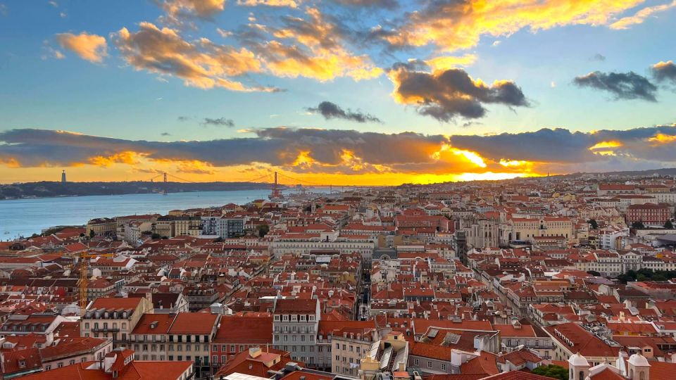 Transfer From the Airport to the Center of Lisbon - Pricing and Booking Options