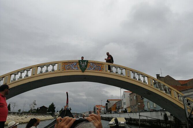 Transfer to Porto with Óbidos, Nazaré and Aveiro - Practical Details and Considerations