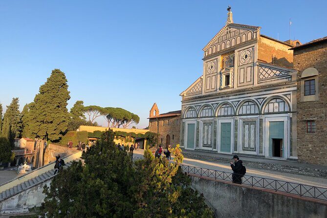 TRANSFER TOUR Florence to Lucca with a stop in San Gimignano - FAQs