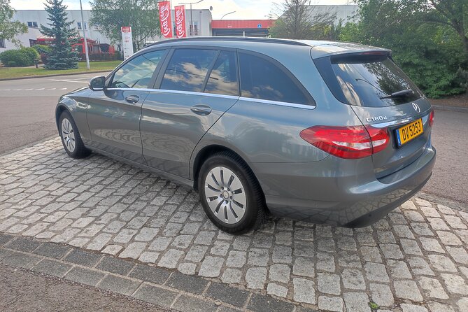 Transfers in Luxembourg (LUX-AIRPORT-LUX-CITY)(10kms Inclued) - Pickup and Meeting Points