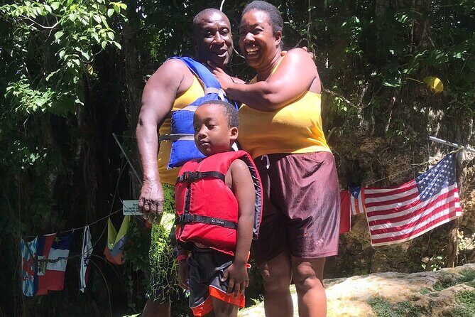 Transportation and Tour from Montego Bay to Blue Hole/Secret Falls - Key Points