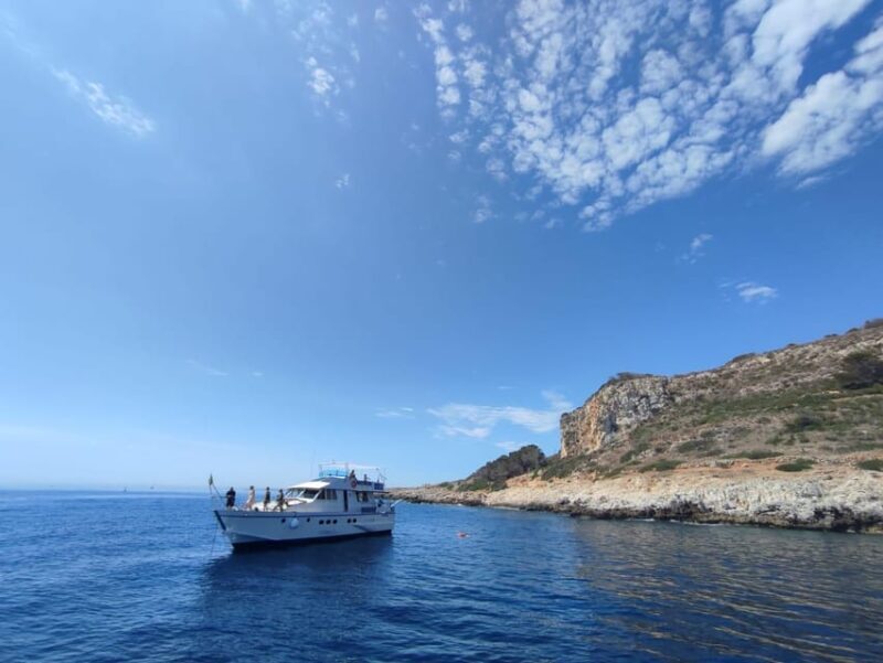 Trapani: Yacht Excursion to Levanzo and Favignana with Lunch - Practicalities to Consider