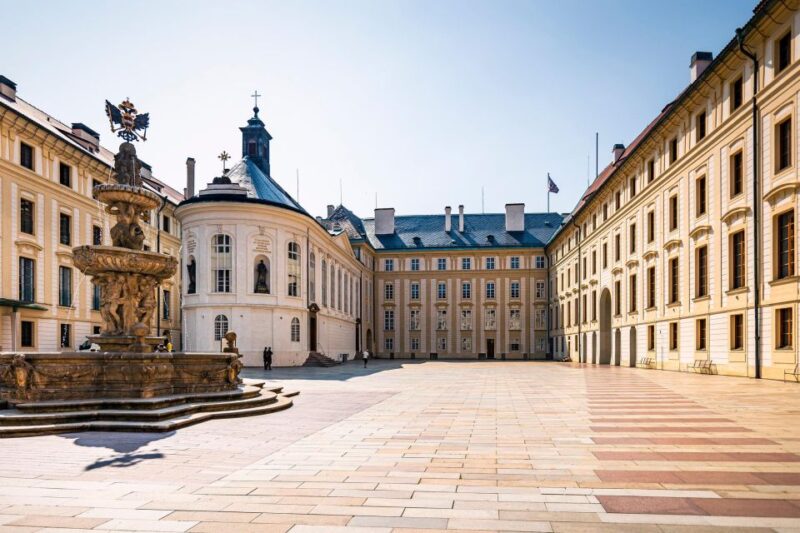Treasures of Prague:Castle and Old Town Private Walking Tour - Tour Experience