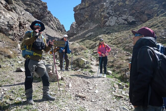Trekking Mendoza Arenales 3400 Meters and Lomas Blancas 3650 Meters - Tour Inclusions and Amenities