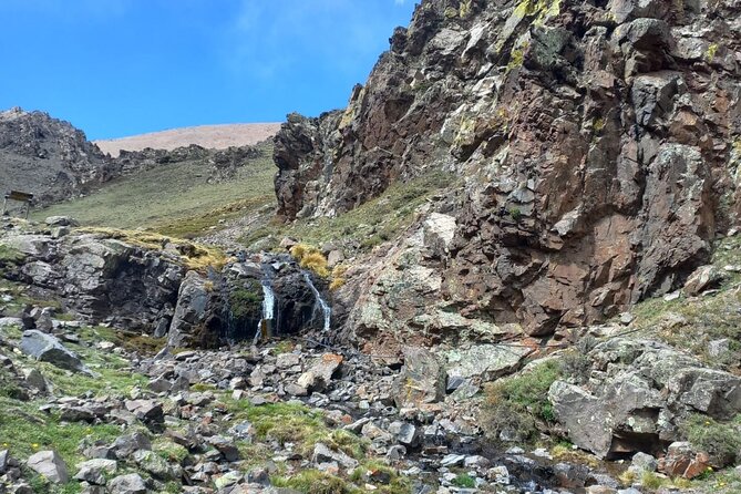 Trekking Mendoza Arenales 3400 Meters and Lomas Blancas 3650 Meters - Pickup and Meeting Information