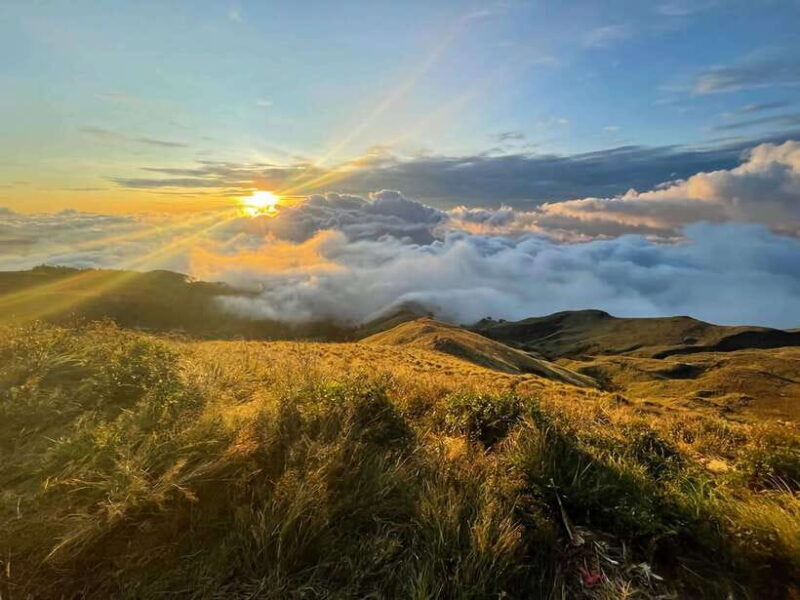 Trekking Mount rinjani 2 Days 1 Night to crater rim - Who Should Consider This Tour?