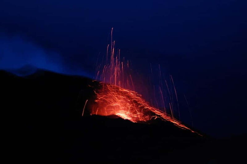 Trekking to the craters of Stromboli - Key Points
