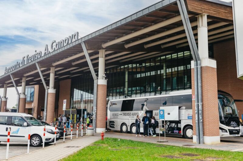 Treviso Airport to Mestre and Venice by Express Bus - Journey Duration and Details