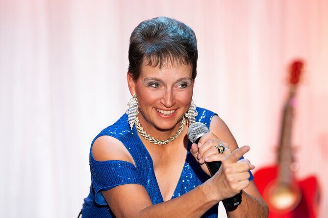 Tribute to the Music of Reba and Other Female Superstars - A Closer Look at the Experience