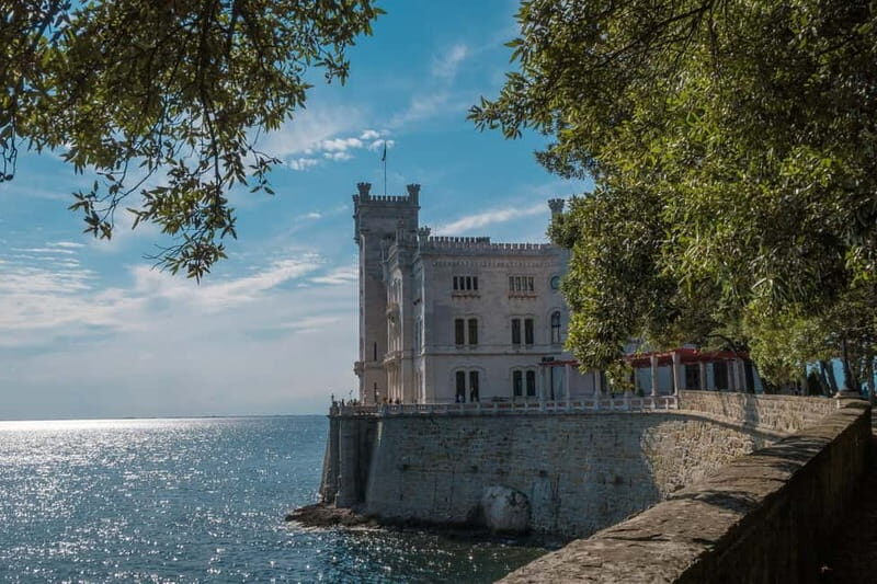Trieste private guided city tour - Exploring the Heart of Trieste in Two Hours