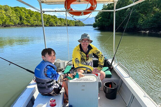 Trinity Inlet Self-Drive Pontoon Boat Hire in Cairns - Key Points