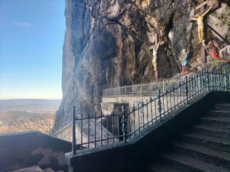 Trip to Aix-en Provence, Marseille & Countryside Wine Tour - Visiting the Basilica of Notre Dame De La Garde