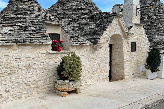 Trip to Alberobello With Trullo Entrance and Transfer From Matera - Transfer and Tour Highlights