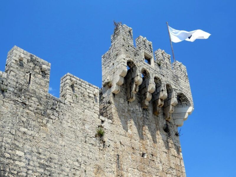 Trogir Old Town Walking Tour - Key Points