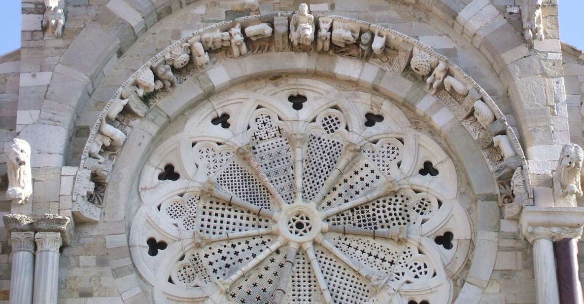 Troia Walking Tour: Apulian Romanesque Architecture - Key Points