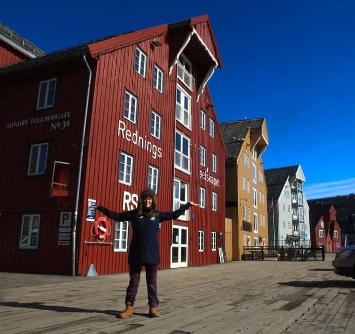 Tromsø: City Walk & Polar Museum (Private or Shared) - Key Points