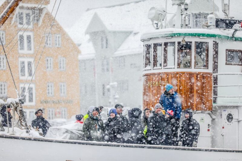 Tromsø: Fjord History Cruise with Snack and Drinks - FAQ