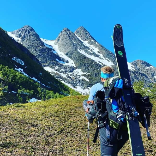 Tromsø: Guided Hiking Tour with Roundtrip Transfers - Key Points