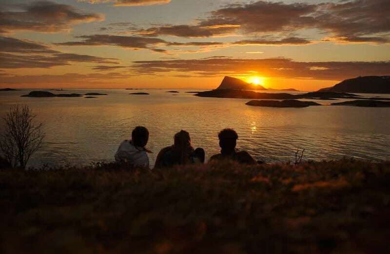 Tromsø: Midnight Sun, Campfire, Beach, Evening Tour - The Sum Up