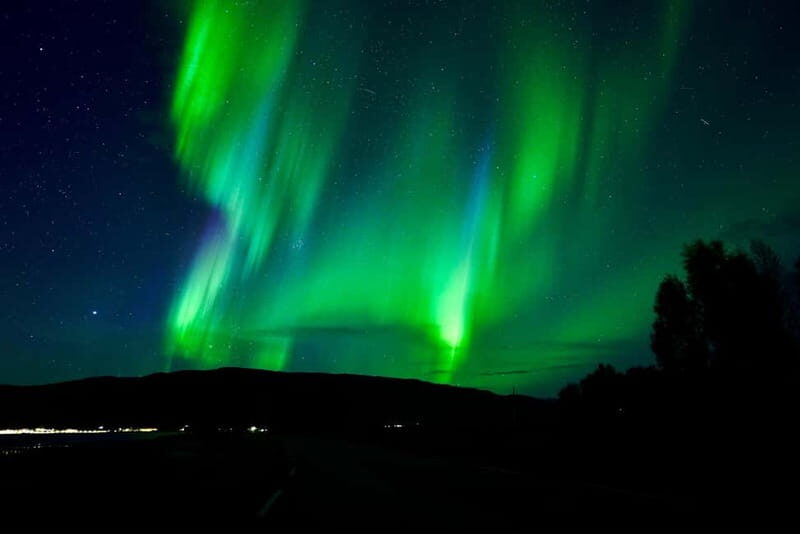 Tromsø: Northern Lights Tour with Free Professional Photos - What to Expect on This Tromsø Northern Lights Tour