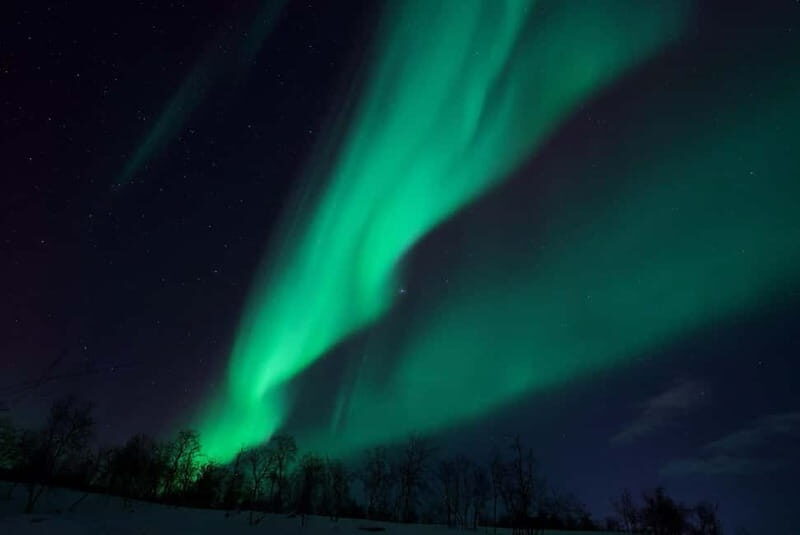 Tromsø: Northern Lights Tour with Free Professional Photos - The Authentic Touch and Overall Experience