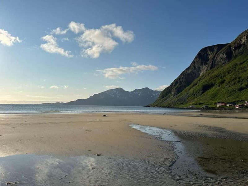 Tromsø: Scenic Fjords & Islands Roadtrip with guide & snacks - FAQ