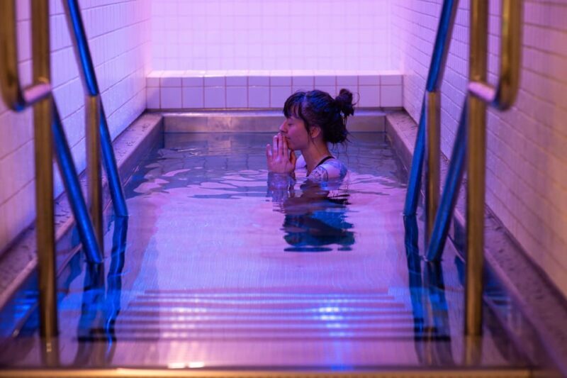 Tromsø: Spa/Pool with Bath, Sauna and Outdoor Heated Pool - Value and Practical Considerations