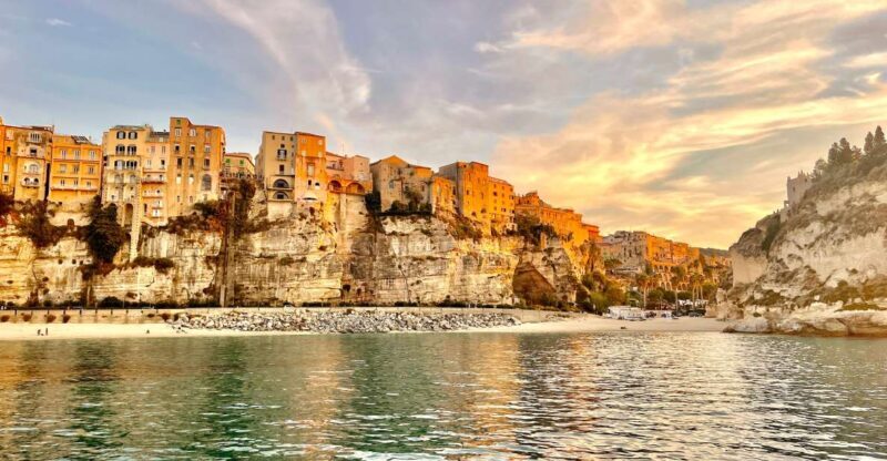 Tropea e CapoVaticano. Exclusive Boat Tour Ulysses Route, 4h - FAQs