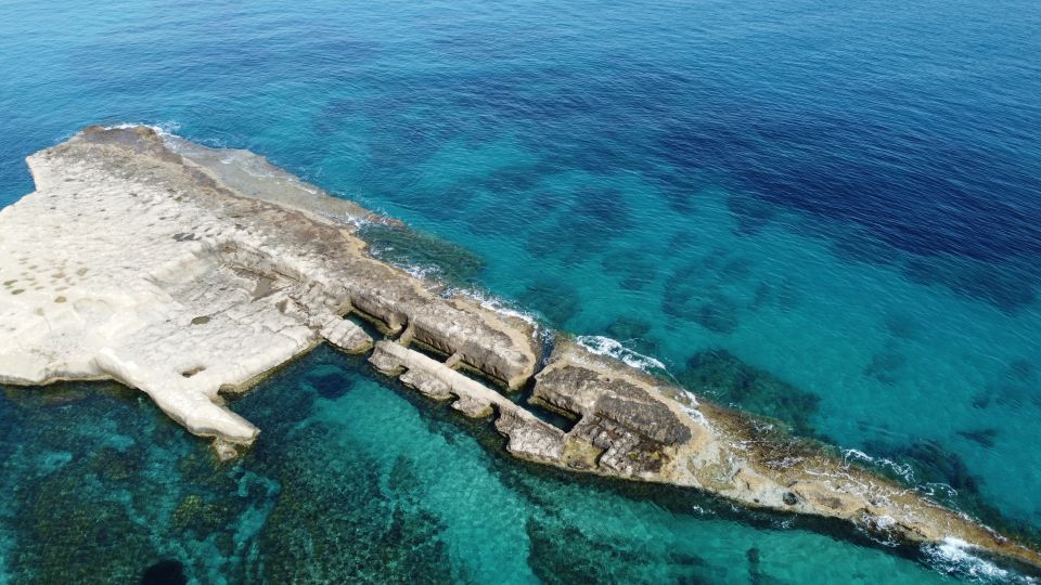 Tropea: Sirens' Rock Snorkeling Cruise With Aperitif - Snorkeling Experience