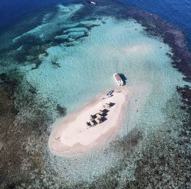 Tropical Hideaway: Catamaran Escape to Cayo Arenas - Key Points
