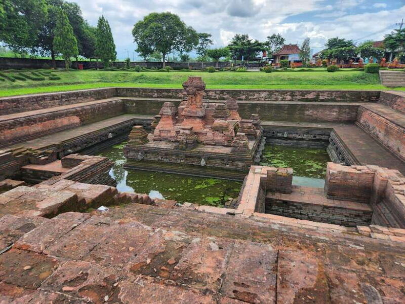 Trowulan Tour Ruin of Majapahit Kingdom - A Deep Dive into the Trowulan Tour Experience