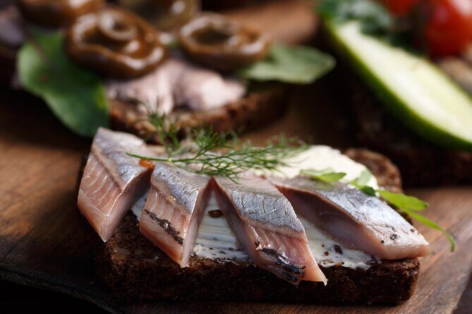 True Berlin Street Food Tour Global Flavors in Alexanderplatz - Who Should Consider This Tour?