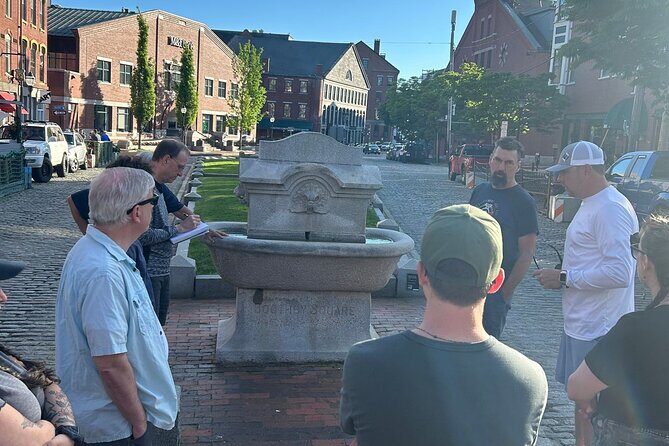 True Crime in Portland's Old Port - Evening Walking Tour - Key Points