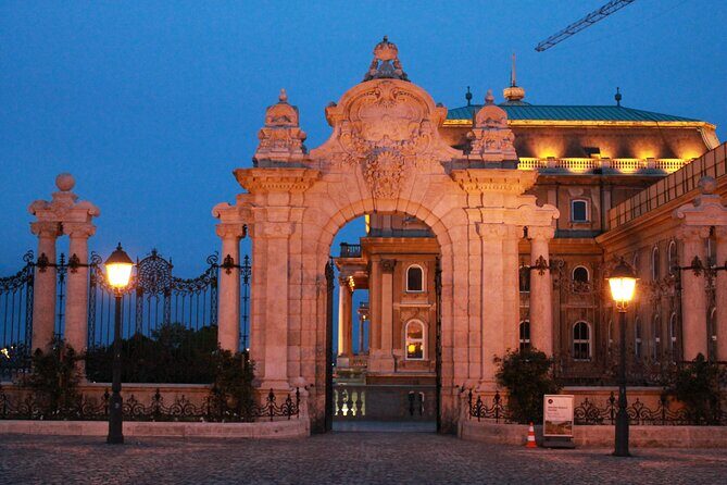 True Crime Walking Tour in the Buda Castle district - FAQ