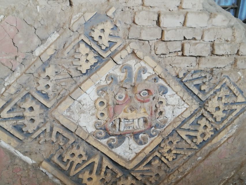 Trujillo Moon & Sun Temples,Horses Show,Chan Chan,Huanchaco - Key Points