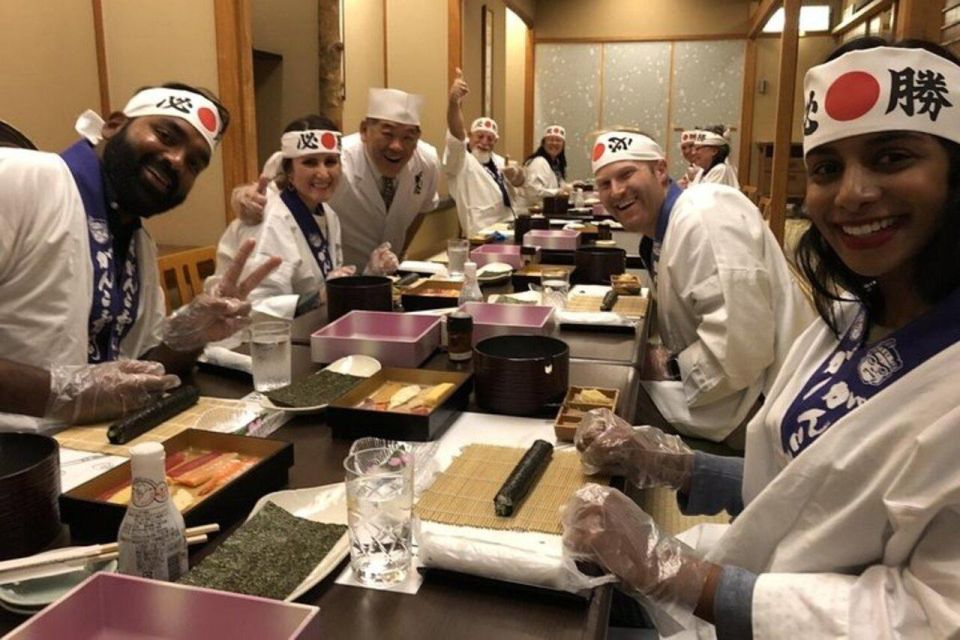 Tsukiji Fish Market Visit With Sushi Making Experience - Exploring the Tsukiji Fish Market