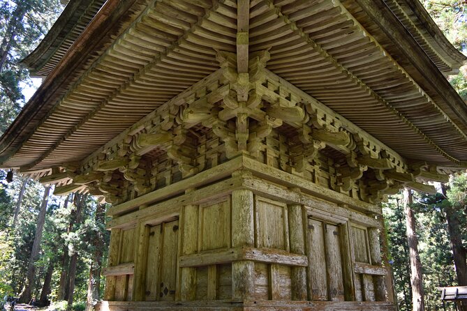 Tsuruoka & Dewa-Sanzan Full-Day Private Tour With Government-Licensed Guide - Meeting and Pickup
