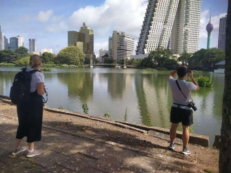 Tuk around Colombo city tour with German speaking guide - FAQ