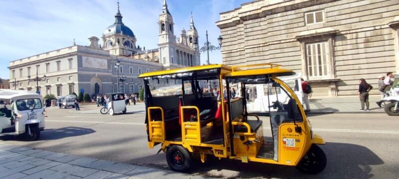 Tuk Tuk 30 Minutes for the Best of Madrid With Audio Guide - Key Points