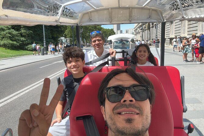 Tuk tuk guided tour in Madrid 3 hours - How the Tour Begins: Meeting Point and First Impressions