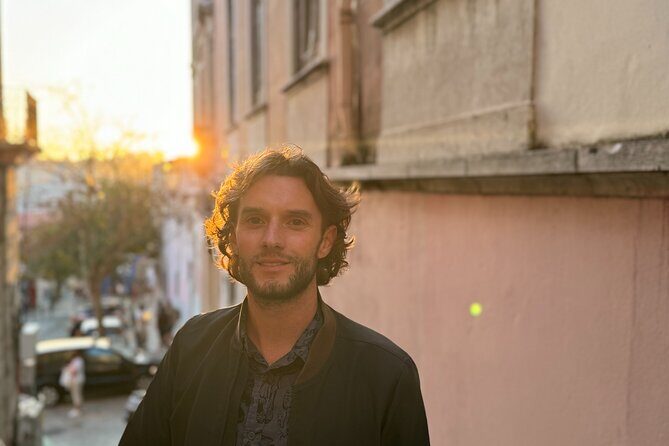 Tuk-Tuk Lisbon: Alfama, Viewpoints & Local Flavors - Key Points