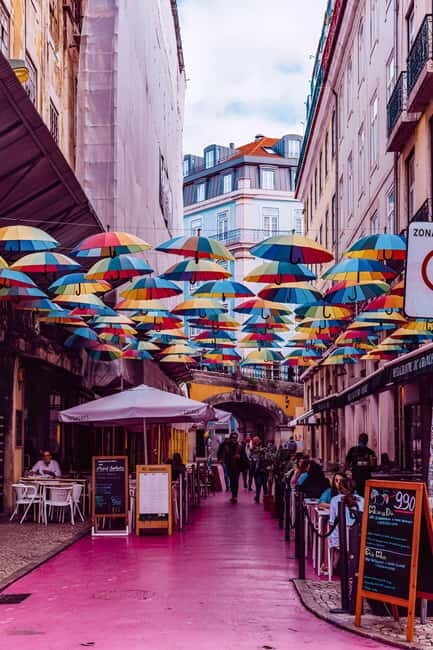 Tuk-Tuk sightseeing in lisbon(Old town) - Discover Lisbon in a Unique Way