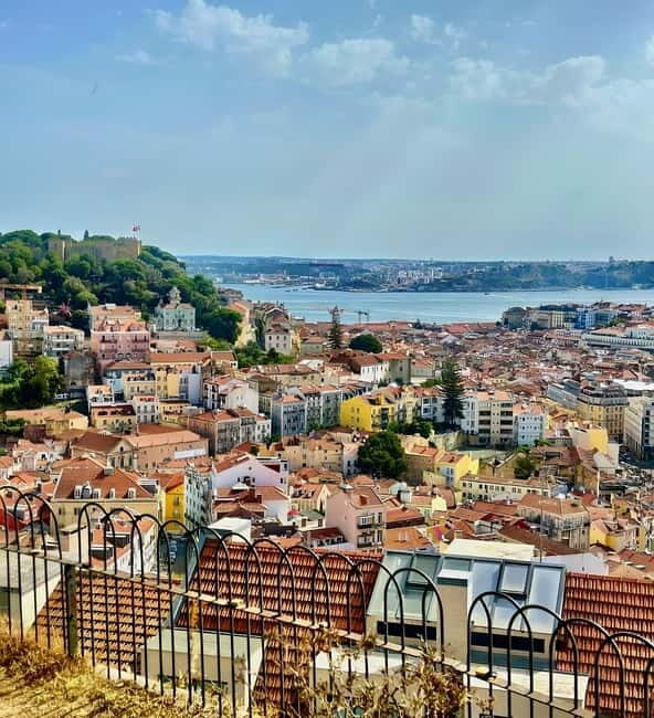 Tuk-Tuk sightseeing in lisbon(Old town) - Frequently Asked Questions