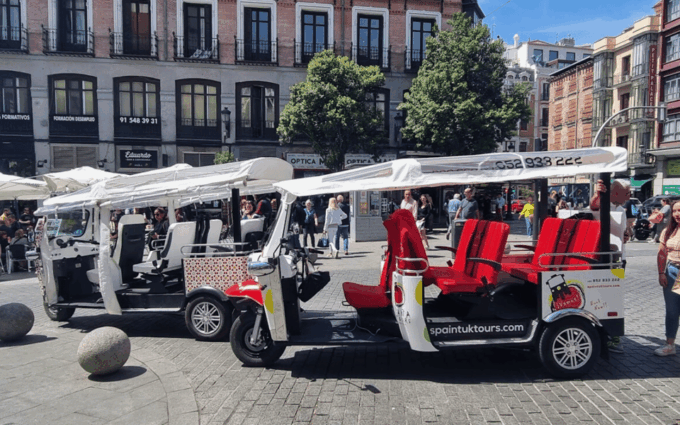 Tuk Tuk Tour With Wine Test in Madrid - Discovering Madrids Iconic Sites